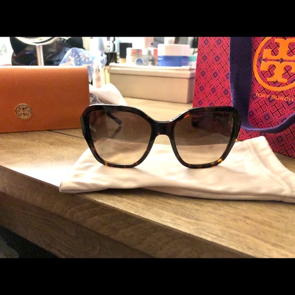 Tory Burch Sunglasses - Picture 2 of 3